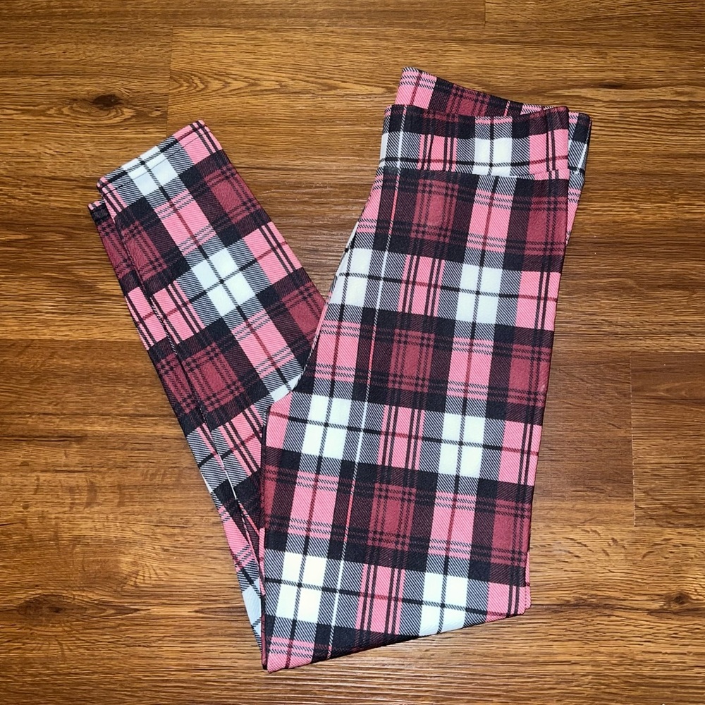 NWT Boohoo Plaid Leggings Size US 8